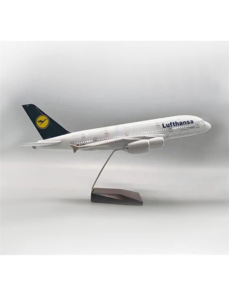 Modelo avión A380 Lufthansa 16x10x9 cm para colección Modelo avión A380 Lufthansa 16x10x9 cm para colección