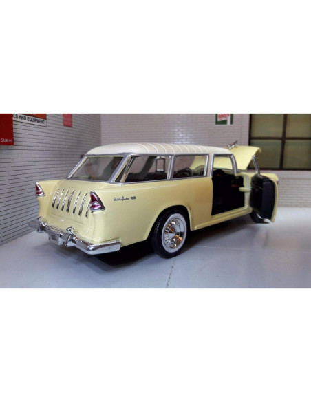Modelo Diecast Chevrolet Nomad 1955 MotorMax 1/24 Verde Modelo Diecast Chevrolet Nomad 1955 MotorMax 1/24 Verde