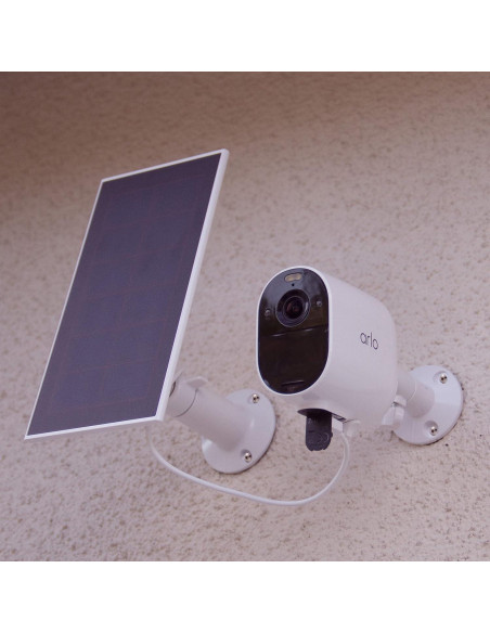 Cargador Solar Arlo Esencial - Resistente a la Intemperie, 2.44m Cargador Solar Arlo Esencial - Resistente a la Intemperie, 2.44m