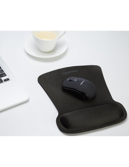 Almohadilla de ratón ergonómica Amazon Basics con gel negro Almohadilla de ratón ergonómica Amazon Basics con gel negro