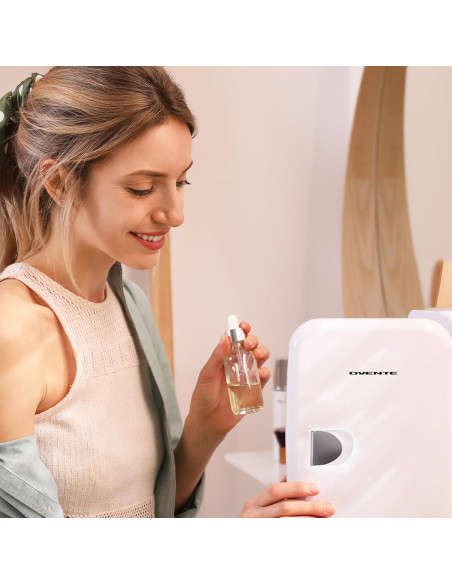Refrigerador Mini OVENTE RF04W 4L Portátil para Bebidas y Cosméticos Refrigerador Mini OVENTE RF04W 4L Portátil para Bebidas y Cosméticos