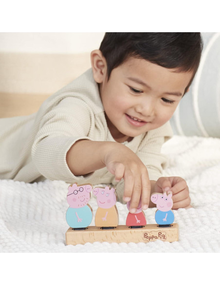 Figuras de Madera Peppa Pig - Set 4 Personajes 2+ Figuras de Madera Peppa Pig - Set 4 Personajes 2+