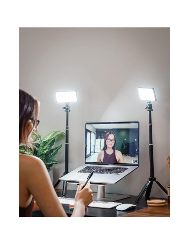 Kit de Iluminación Lume Cube con Clip y Trípode Ajustable