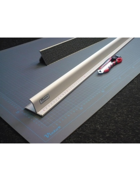 Regla de Corte de Aluminio Victor 30 cm con Bisel de Protección Regla de Corte de Aluminio Victor 30 cm con Bisel de Protección