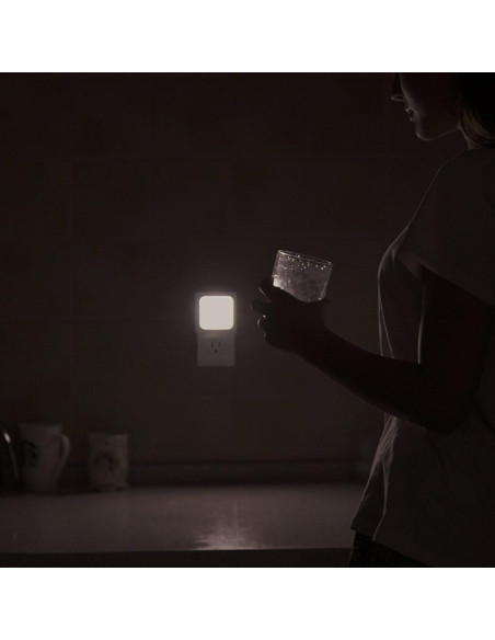 Luz Nocturna LED VINTAR 4-Pack con Sensor Automático y Brillo Ajustable Luz Nocturna LED VINTAR 4-Pack con Sensor Automático y Brillo Ajustable