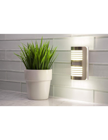 Luz Nocturna LED GE con Sensor de Movimiento 40 Lúmenes Luz Nocturna LED GE con Sensor de Movimiento 40 Lúmenes