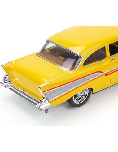 Kit de Modelo Revell 1957 Chevrolet Bel Air 1:25 Escala