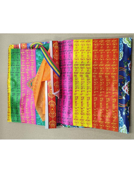 Bandera de Oración Tibetana Satinada UCCKEYI 71x97cm Bandera de Oración Tibetana Satinada UCCKEYI 71x97cm