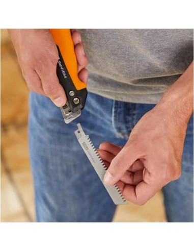 Sierra de Mano Compacta Fiskars Pro POWER TOOTH 15.24 cm
