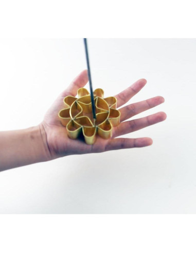 Molde para Galletas Flor de Loto IAMSIAMZ 8.25 cm Latón