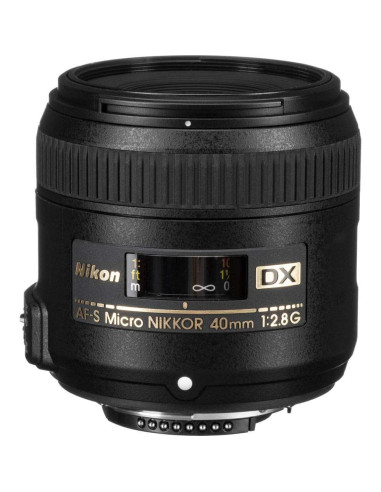 Lente Macro Nikon AF-S DX Micro NIKKOR 40mm f/2.8G + Kit Filtros