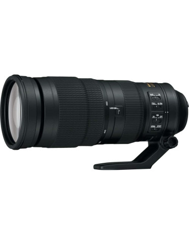 Lente Zoom Telefoto Nikon AF-S NIKKOR 200-500mm f/5.6E ED VR + Kit de Filtros