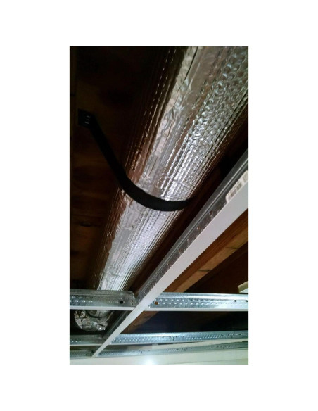 Aislante Reflectante de Burbuja Doble R8 0.91m x 3.05m Plata Aislante Reflectante de Burbuja Doble R8 0.91m x 3.05m Plata
