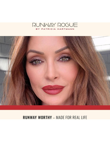 Labial Mate Hidratante Runway Rogue 90s Vibe Burdeos 1993