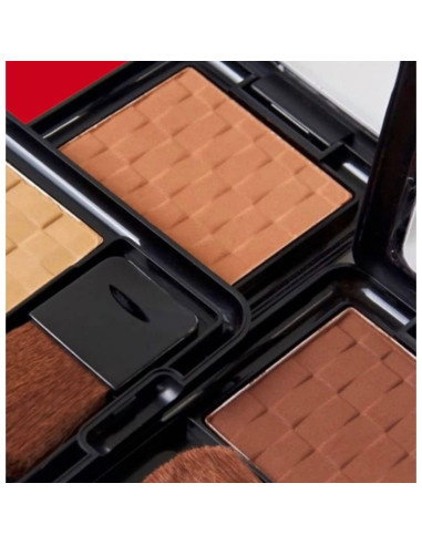 Polvo Compacto Black Radiance 7.92g Avellana Cálida Mate