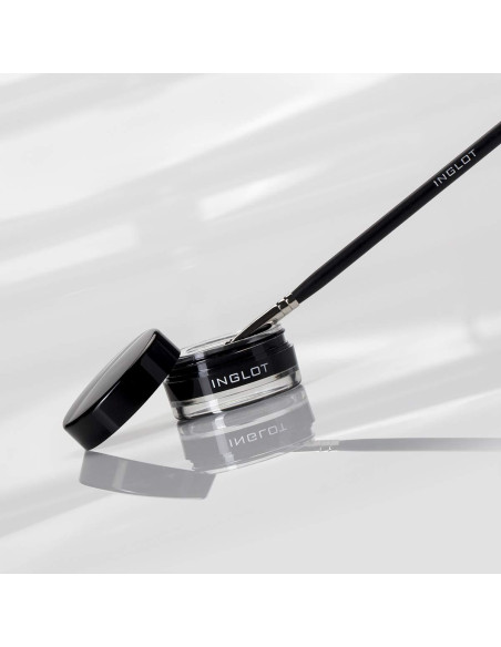 Delineador Gel Inglot 77 - Alta Intensidad, Resistente al Agua Delineador Gel Inglot 77 - Alta Intensidad, Resistente al Agua