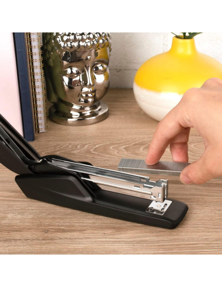 Grapadora de Escritorio Swingline 545 Negra, Capacidad 20 Hojas Grapadora de Escritorio Swingline 545 Negra, Capacidad 20 Hojas