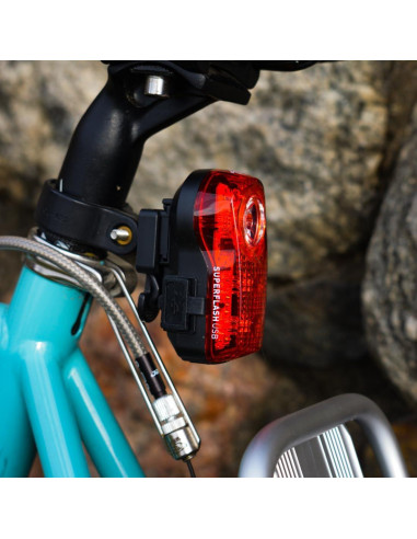 Luz Trasera para Bicicleta Planet Bike Superflash USB 500 Lumen