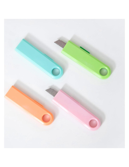 Cuchillos Utility Retráctiles Genérico - 9 Colores, 8.2 cm Cuchillos Utility Retráctiles Genérico - 9 Colores, 8.2 cm