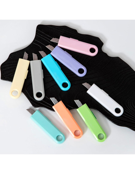 Cuchillos Utility Retráctiles Genérico - 9 Colores, 8.2 cm Cuchillos Utility Retráctiles Genérico - 9 Colores, 8.2 cm