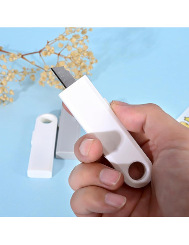 Cuchillos Utility Retráctiles Genérico - 9 Colores, 8.2 cm