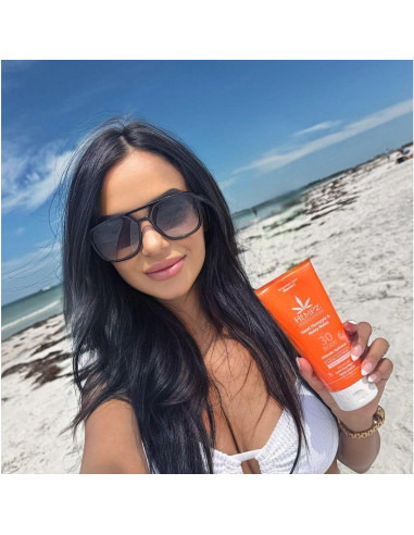 Protector Solar Corporal Hempz SPF 30 Piña Dulce 170 g