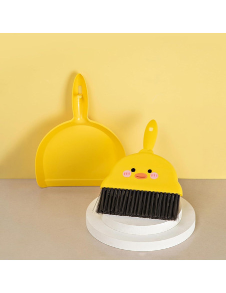 Juego de Escoba y Recogedor Mini LUOKER Pollito Amarillo Juego de Escoba y Recogedor Mini LUOKER Pollito Amarillo
