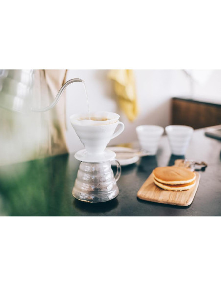 Kit de Café por Goteo Hario V60 - Dripper Cerámica, Jarra Vidrio 600ml, 100 Filtros Kit de Café por Goteo Hario V60 - Dripper Cerámica, Jarra Vidrio 600ml, 100 Filtros