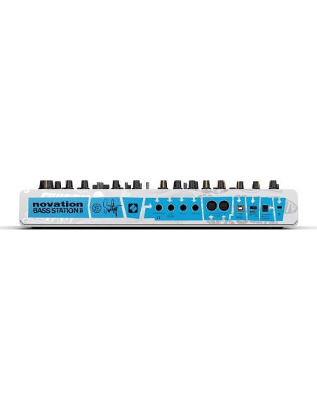 Sintetizador Analógico Novation Bass Station II Edición Swifty Sintetizador Analógico Novation Bass Station II Edición Swifty