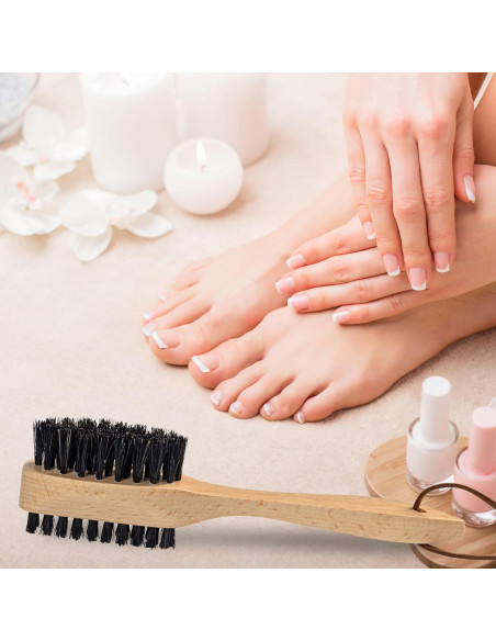 Cepillo de Uñas Takavu de Madera Natural y Cerdas Negras Cepillo de Uñas Takavu de Madera Natural y Cerdas Negras