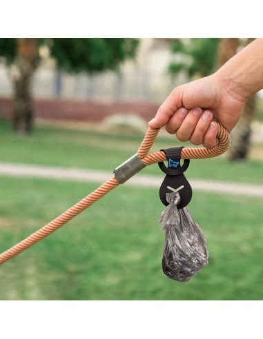 Soporte de Bolsa de Excremento PuppyDoggy Negro - Manos Libres