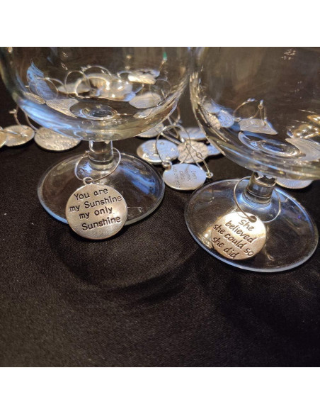 20 Encantos para Copas de Vino CNYMANY - Decoración Temática 20 Encantos para Copas de Vino CNYMANY - Decoración Temática