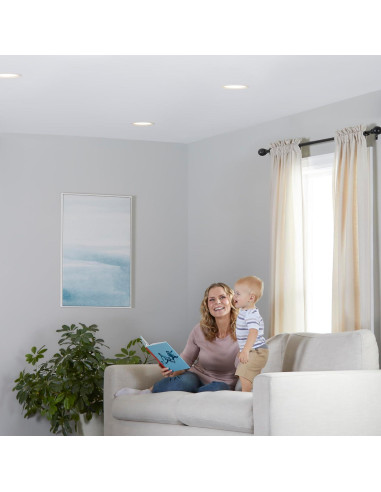 Bombilla LED Inteligente BR30 Amazon Basics 9W Dimmable 800LM