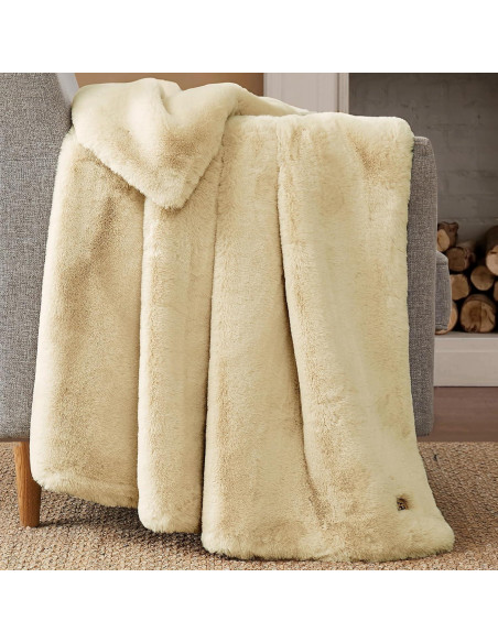 Manta UGG Euphoria 50x70 Piel Sintética Marfil Suave Manta UGG Euphoria 50x70 Piel Sintética Marfil Suave