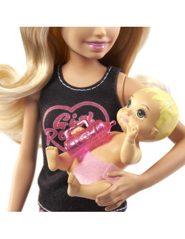 Set de Muñeca Niñera Barbie Skipper con Bebé y Accesorios