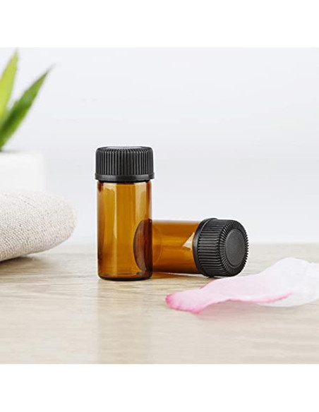 Set de 50 Botellas de Vidrio Ámbar 3ml con Tapa y Pipetas Set de 50 Botellas de Vidrio Ámbar 3ml con Tapa y Pipetas
