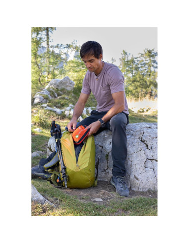 Mochila Deuter AC Lite 24L Negra, Sistema Aircomfort