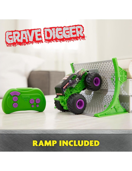Camión Monster Jam Grave Digger RC 1:64 con Rampa Camión Monster Jam Grave Digger RC 1:64 con Rampa