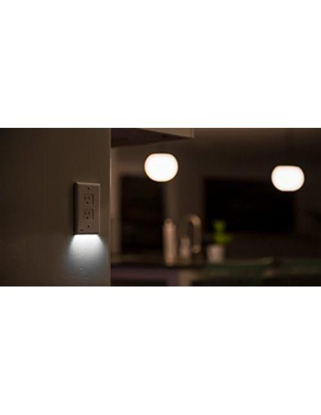 Placa de Enchufe Duplex SnapPower SafeLight LED Blanco Placa de Enchufe Duplex SnapPower SafeLight LED Blanco
