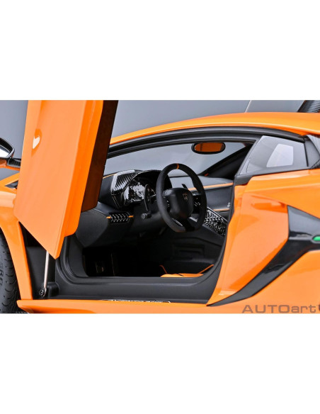 Modelo de Coche Lambo SVJ 1/18 Autoart Naranja Brillante Modelo de Coche Lambo SVJ 1/18 Autoart Naranja Brillante