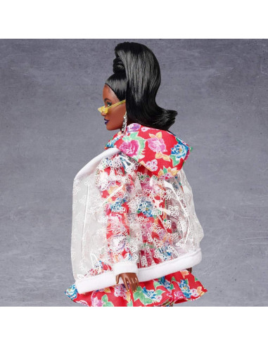 Muñeca Barbie BMR1959 Curvy Poseable con Chaqueta Bomber
