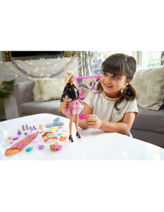 Calendario de Adviento Barbie con Muñeca 30.4 cm y 24 Accesorios 2