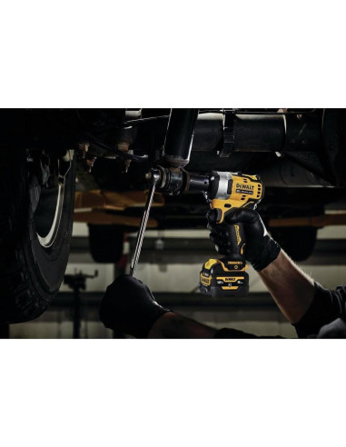 Llave de Impacto Inalámbrica DEWALT DCF901B 12V 338.9 Nm