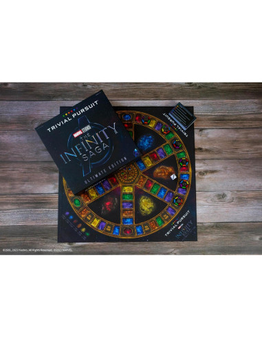 Trivial Pursuit Marvel Cinematic Universe Edición Ultimate | Juego de Mesa de Trivia con 1800 Preguntas