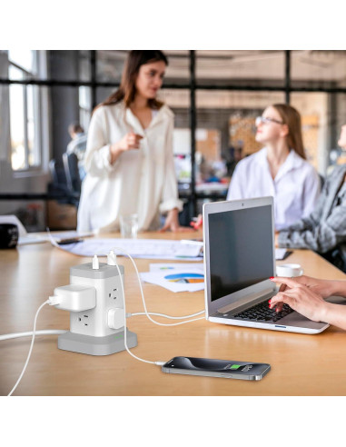Torre de Protector de Sobretensión BEVA 8 Puertos AC y 4 USB-C