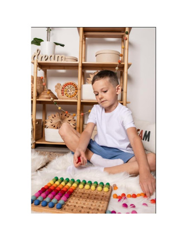 Tablero de Cien Montessori de Madera con 100 Bolas de Fieltro