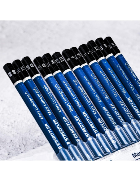 Lápiz de Madera Staedtler Mars Lumograph 12 Grados con Afilador Lápiz de Madera Staedtler Mars Lumograph 12 Grados con Afilador