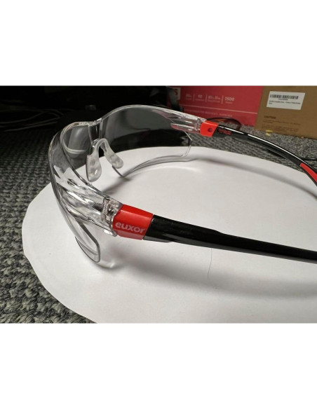 Gafas de Seguridad Anti-vaho Rojo con Protección UV y Estuche Gafas de Seguridad Anti-vaho Rojo con Protección UV y Estuche