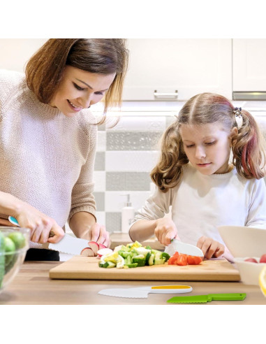 Set de cuchillos para niños GINDECON 4 piezas seguros sin BPA