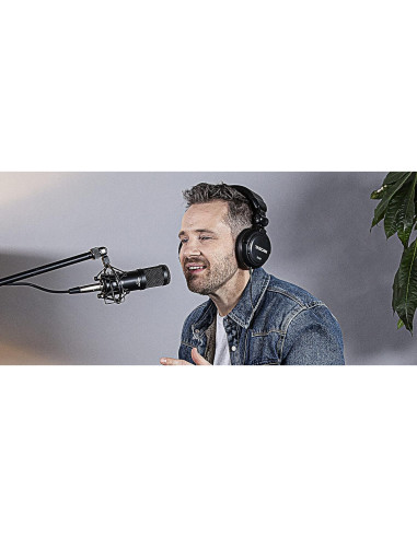 Micrófono Dinámico Tascam TM-70 para Podcasting y Streaming